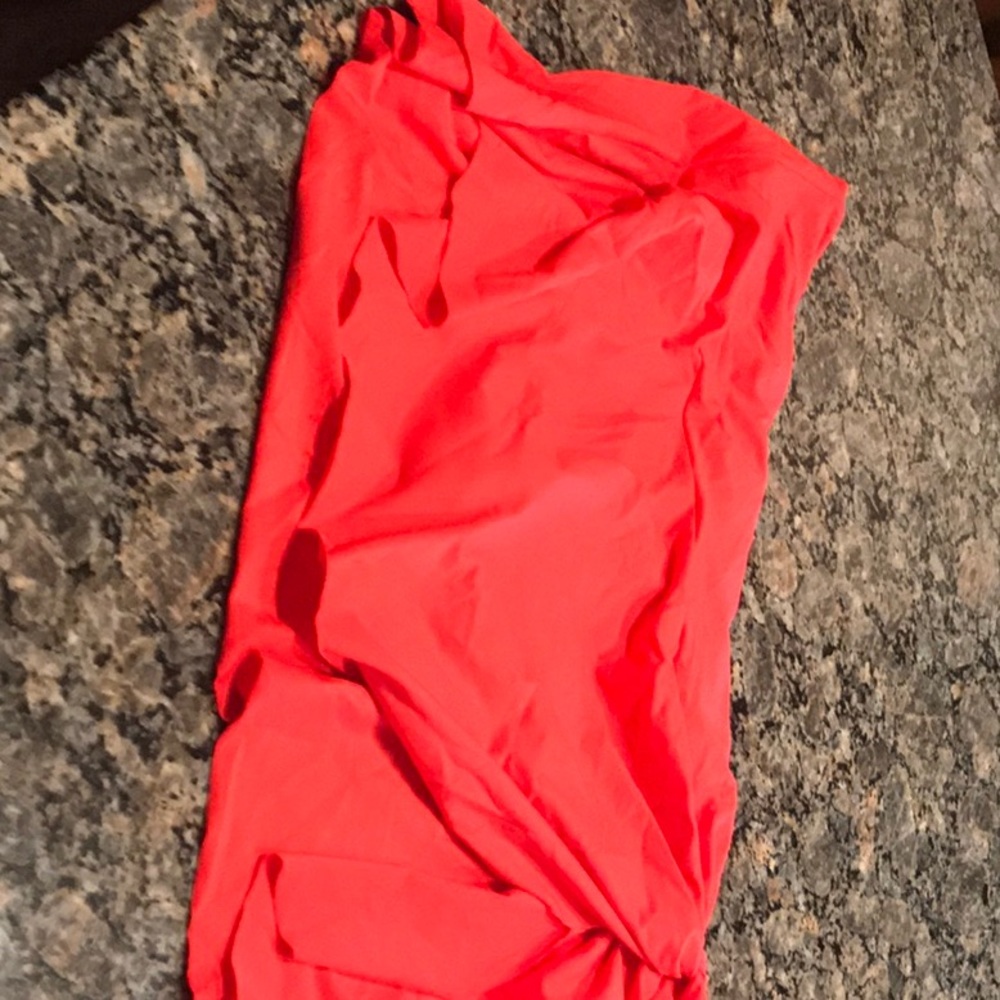 Very nice swim shirt